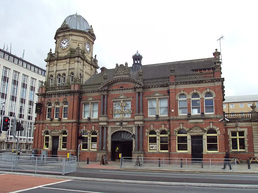 The Library pub on Woodhouse Lane