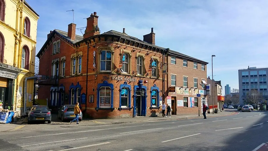 Pack Horse pub on Woodhouse Lane